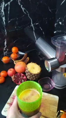 Vegan Sports Breakfast - No Eggs! : Fresh fruit juice for breakfast